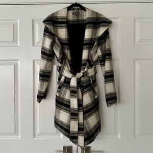 Matty M plush flannel plaid wrap coat, size S